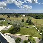 Calma Istra Semesterbostad Nedeščina