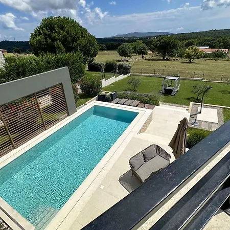 Holiday home Calma Istra Nedescina